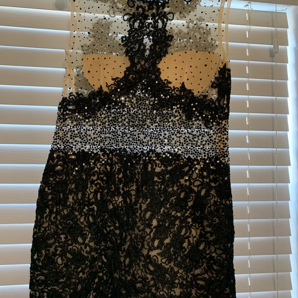 Dress - Picture 5 of 7